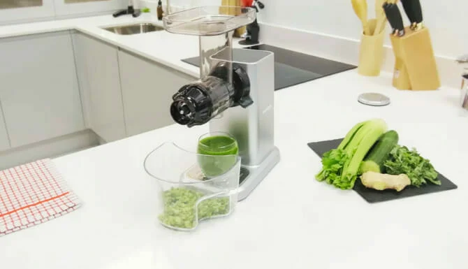 Best Masticating Juicer Under 200
