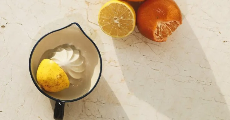 How To Use Hand Juicer